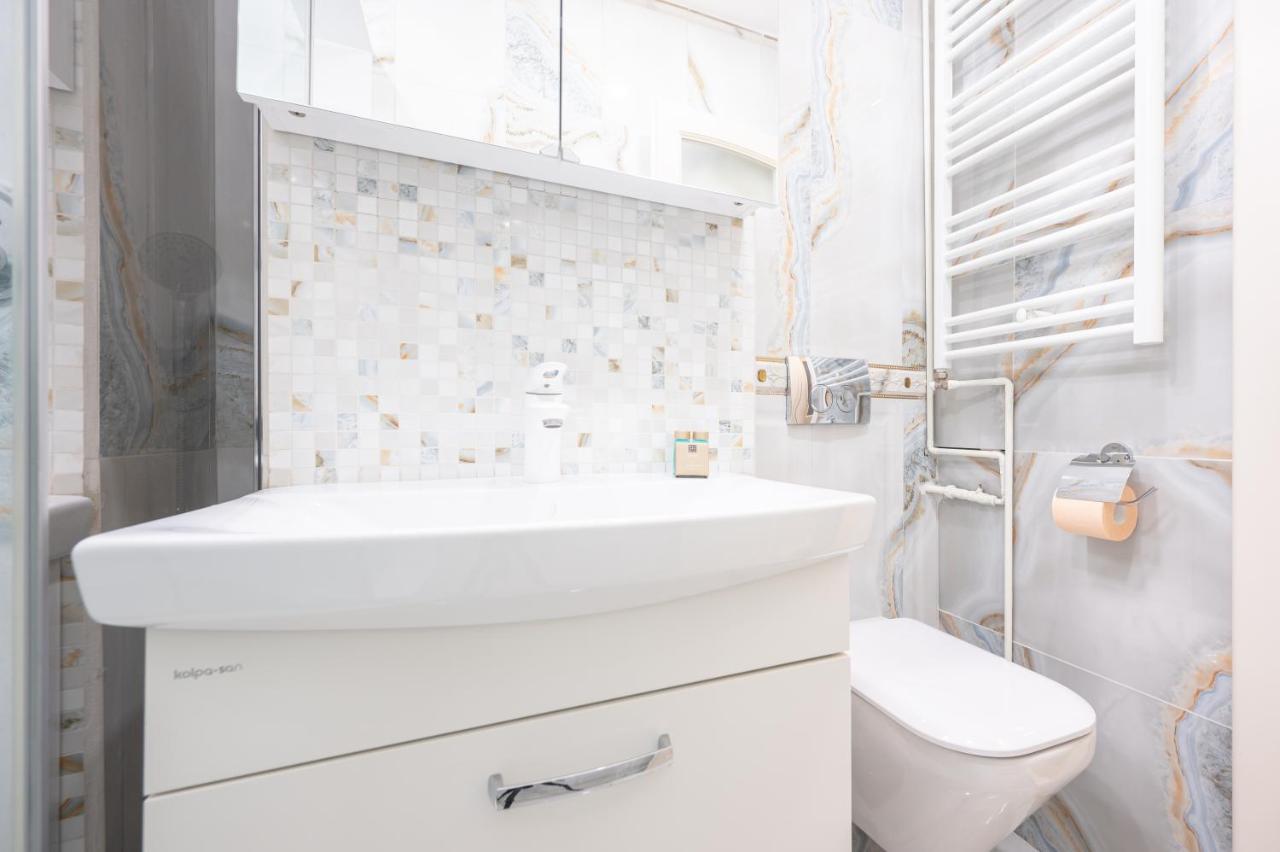 Dragos Flat Apartment Орадеа Екстериор снимка